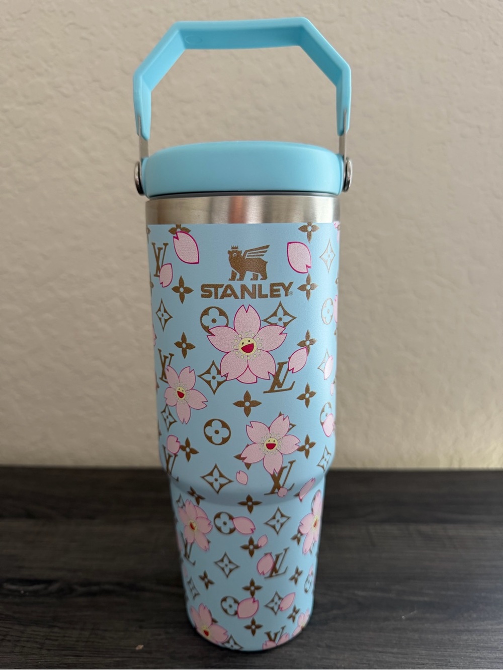 Blue Floral 30oz Flip Straw Tumbler with Handle & Box
